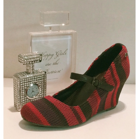 THE SAK Red STRIPED MaryJane KNIT WEDGE EUC SZ 9 - Picture 3 of 8